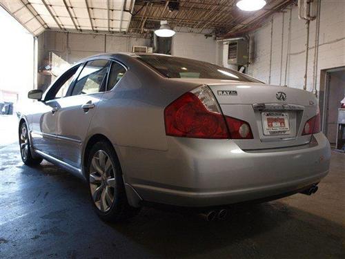 Infiniti M35 2006 photo 2