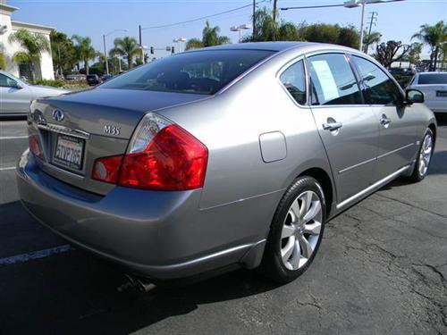 Infiniti M35 2006 photo 1