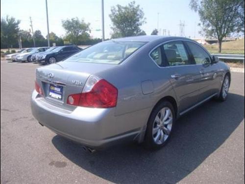 Infiniti M35 2007 photo 2