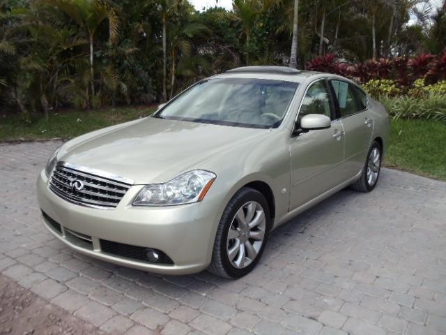 Infiniti M35 Unknown Sedan