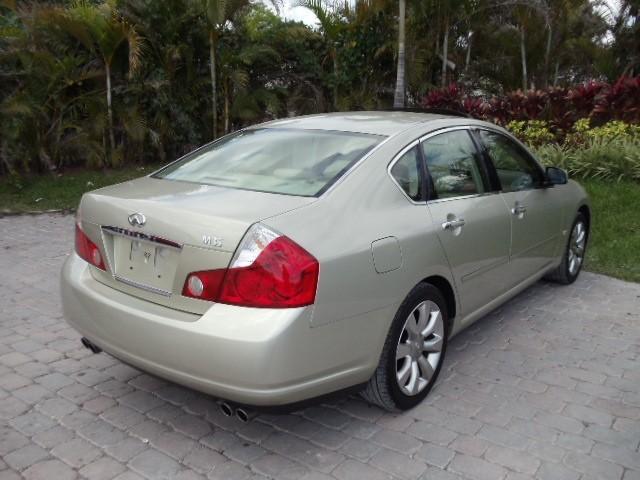 Infiniti M35 2007 photo 2