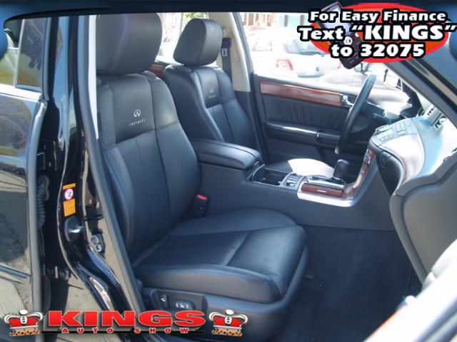 Infiniti M35 2007 photo 2