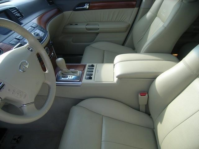 Infiniti M35 2007 photo 2