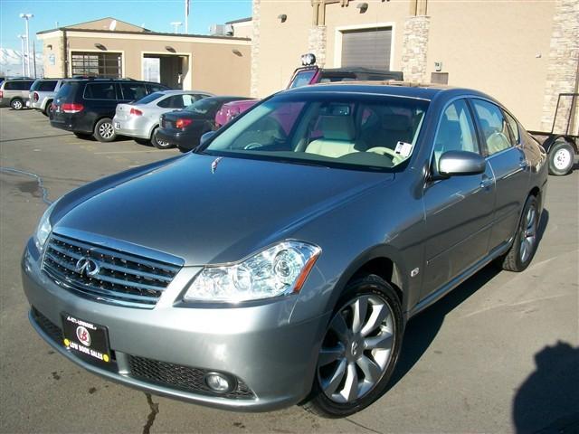 Infiniti M35 Unknown Sedan