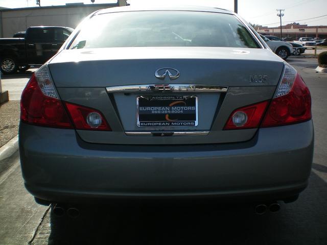 Infiniti M35 2007 photo 3