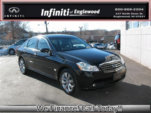 Infiniti M35 XE CREW CAB SWB Other