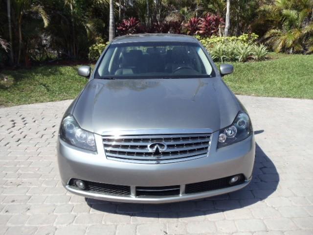 Infiniti M35 GSX Sedan