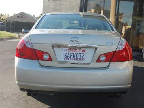 Infiniti M35 2007 photo 2