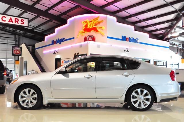 Infiniti M35 2007 photo 3