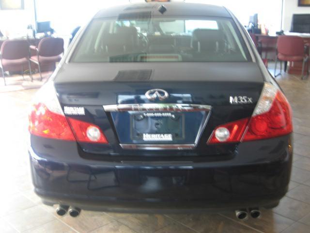 Infiniti M35 2007 photo 4