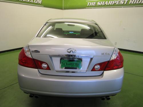Infiniti M35 2007 photo 2