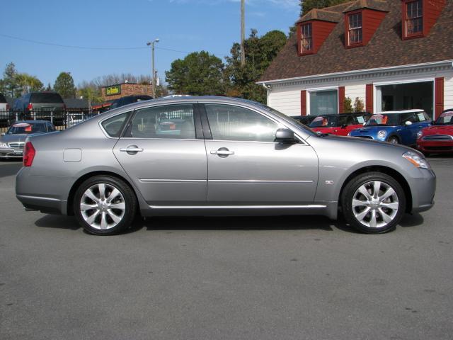 Infiniti M35 2007 photo 2