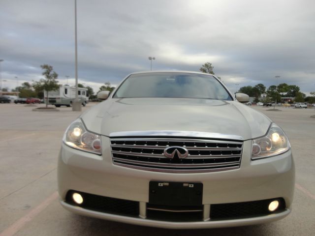 Infiniti M35 2007 photo 3