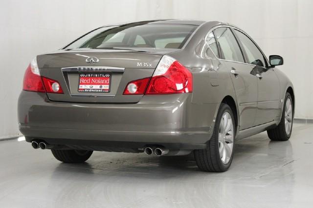 Infiniti M35 2007 photo 1