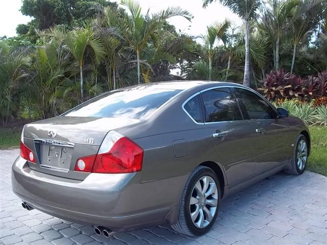 Infiniti M35 2007 photo 2