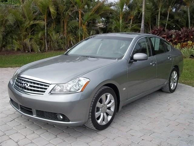 Infiniti M35 Unknown Sedan