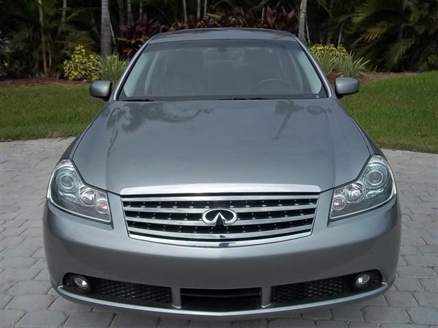 Infiniti M35 2007 photo 1