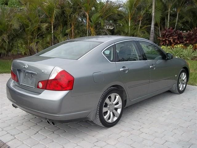 Infiniti M35 2007 photo 3