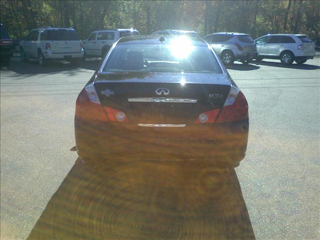 Infiniti M35 2007 photo 3