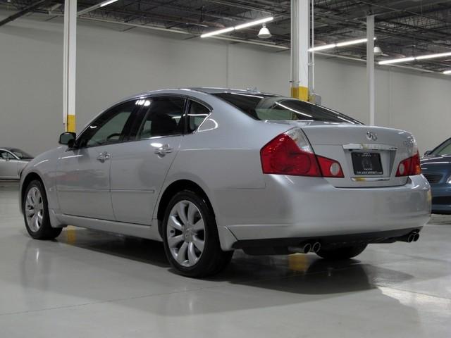 Infiniti M35 2007 photo 2