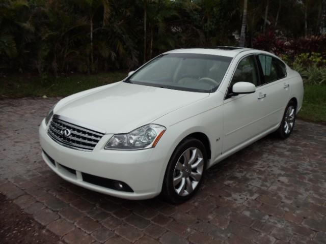 Infiniti M35 Unknown Sedan
