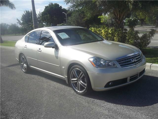 Infiniti M35 W/ Navigationbackup Camera Sedan