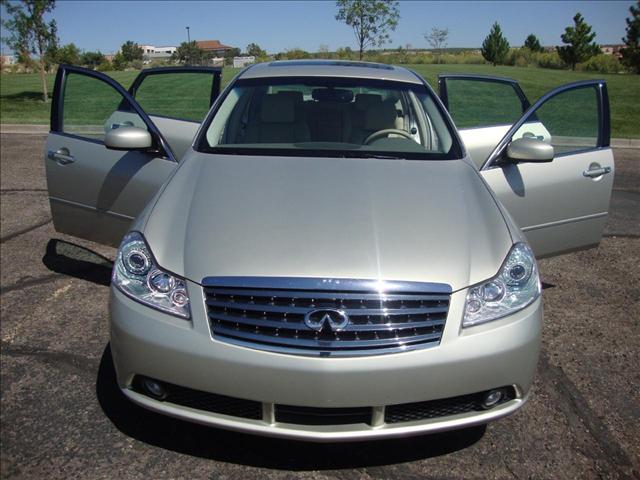 Infiniti M35 2007 photo 2