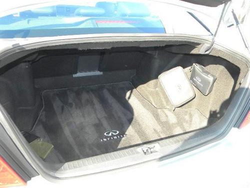 Infiniti M35 2007 photo 2