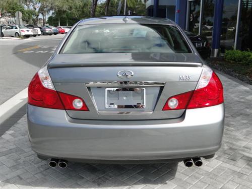 Infiniti M35 2007 photo 2