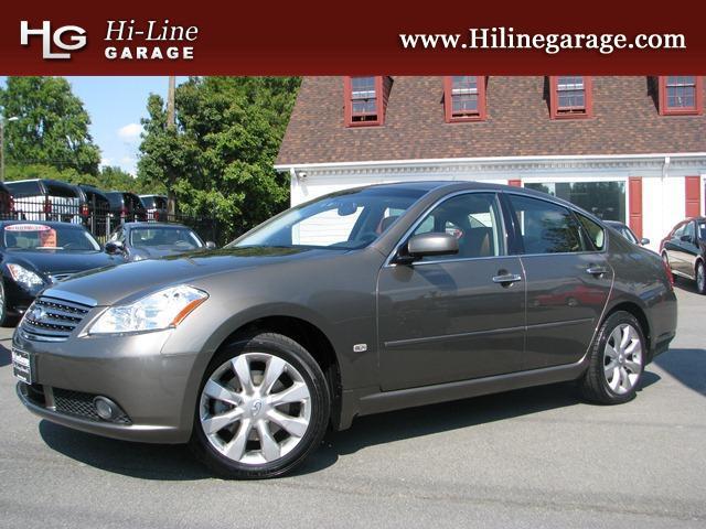 Infiniti M35 Slk55 AMG Sedan