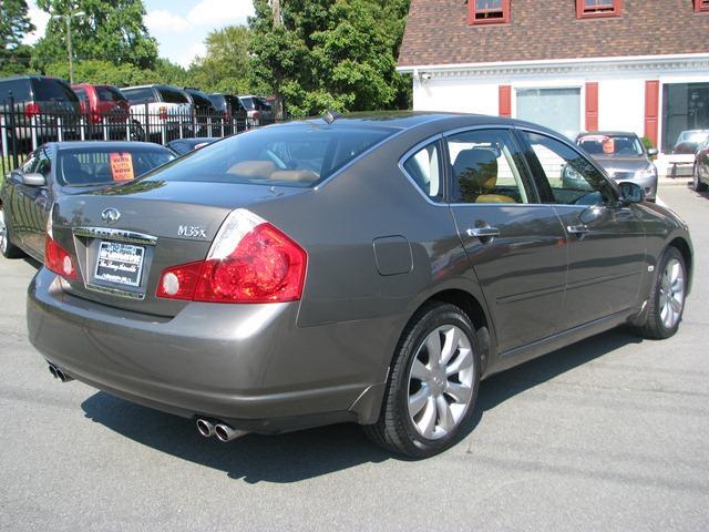 Infiniti M35 2007 photo 4