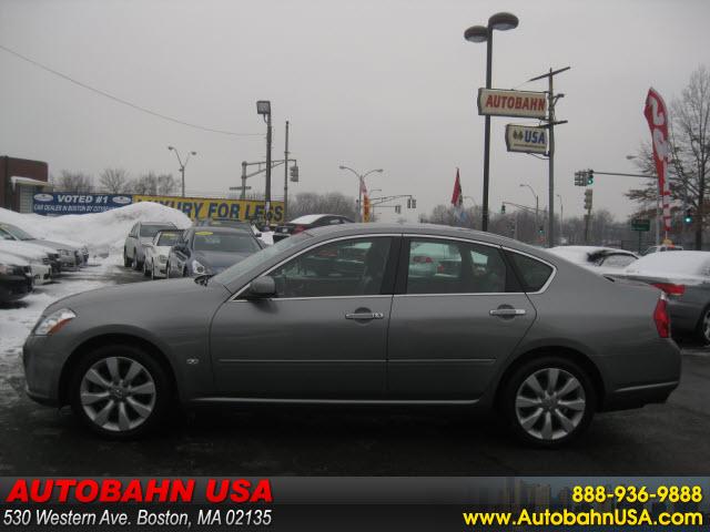 Infiniti M35 2007 photo 2