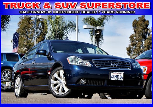 Infiniti M35 Unknown Sedan