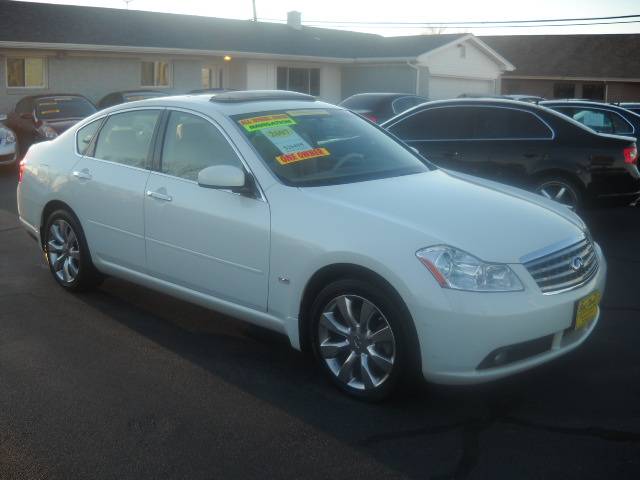 Infiniti M35 SW2 Sedan