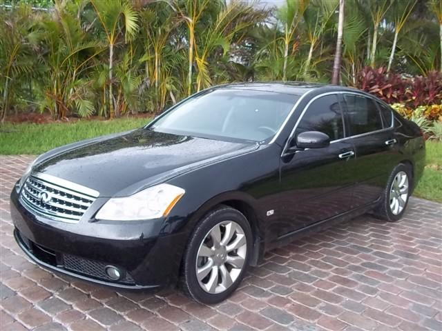 Infiniti M35 Unknown Sedan