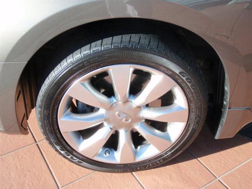 Infiniti M35 2007 photo 2