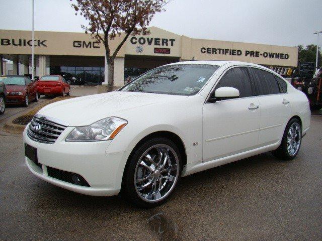 Infiniti M35 Premium Package SUV Sedan