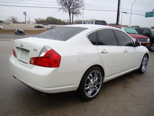 Infiniti M35 2007 photo 2