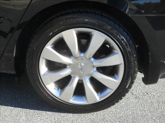 Infiniti M35 2007 photo 4