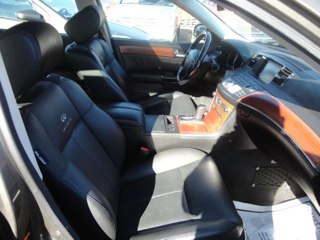 Infiniti M35 2007 photo 2