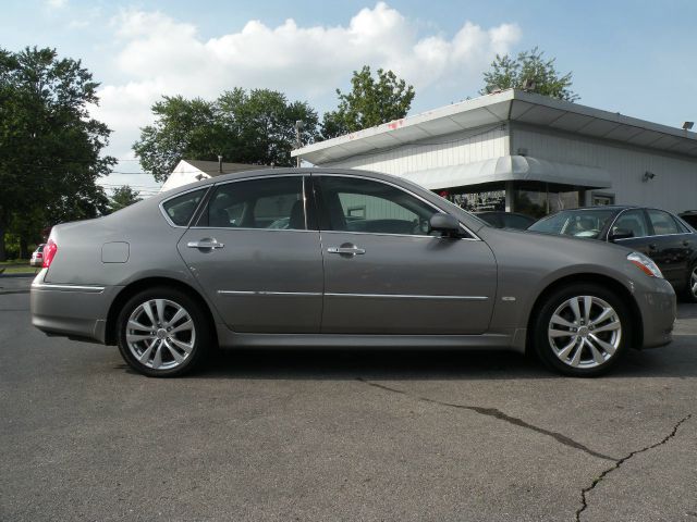 Infiniti M35 2008 photo 2