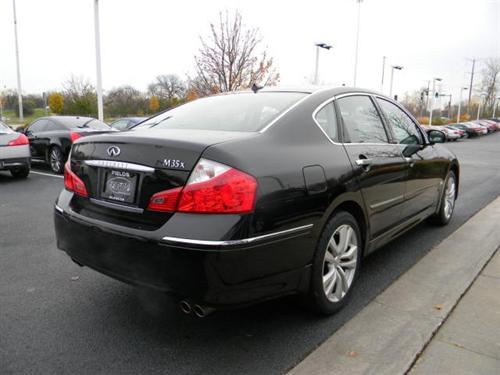 Infiniti M35 2009 photo 2