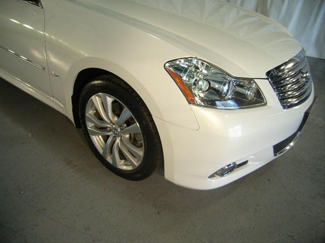 Infiniti M35 Ram 3500 Diesel 2-WD Sedan
