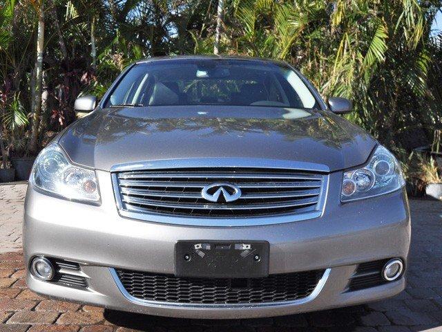 Infiniti M35 2010 photo 1