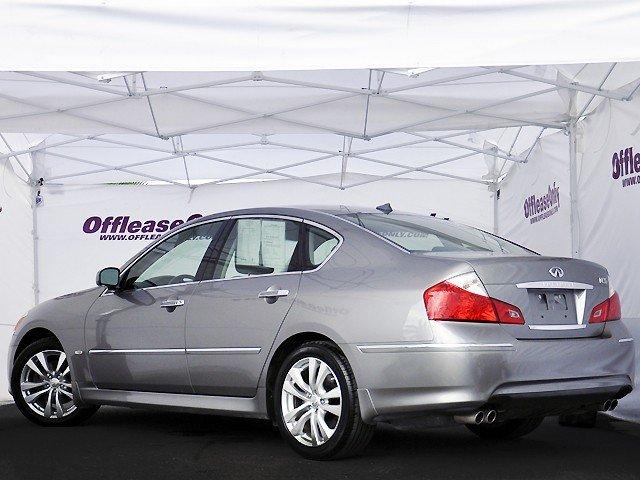 Infiniti M35 2010 photo 3