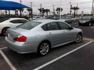 Infiniti M35 2010 photo 2