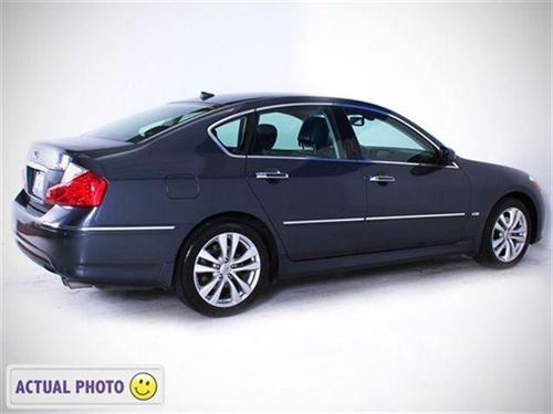 Infiniti M35 2010 photo 1