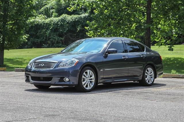 Infiniti M35 2010 photo 1