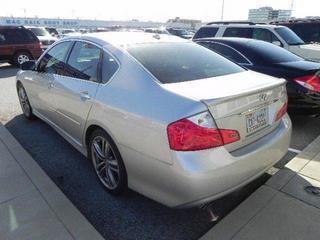 Infiniti M35 2010 photo 1