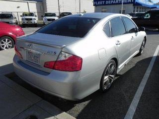 Infiniti M35 2010 photo 2